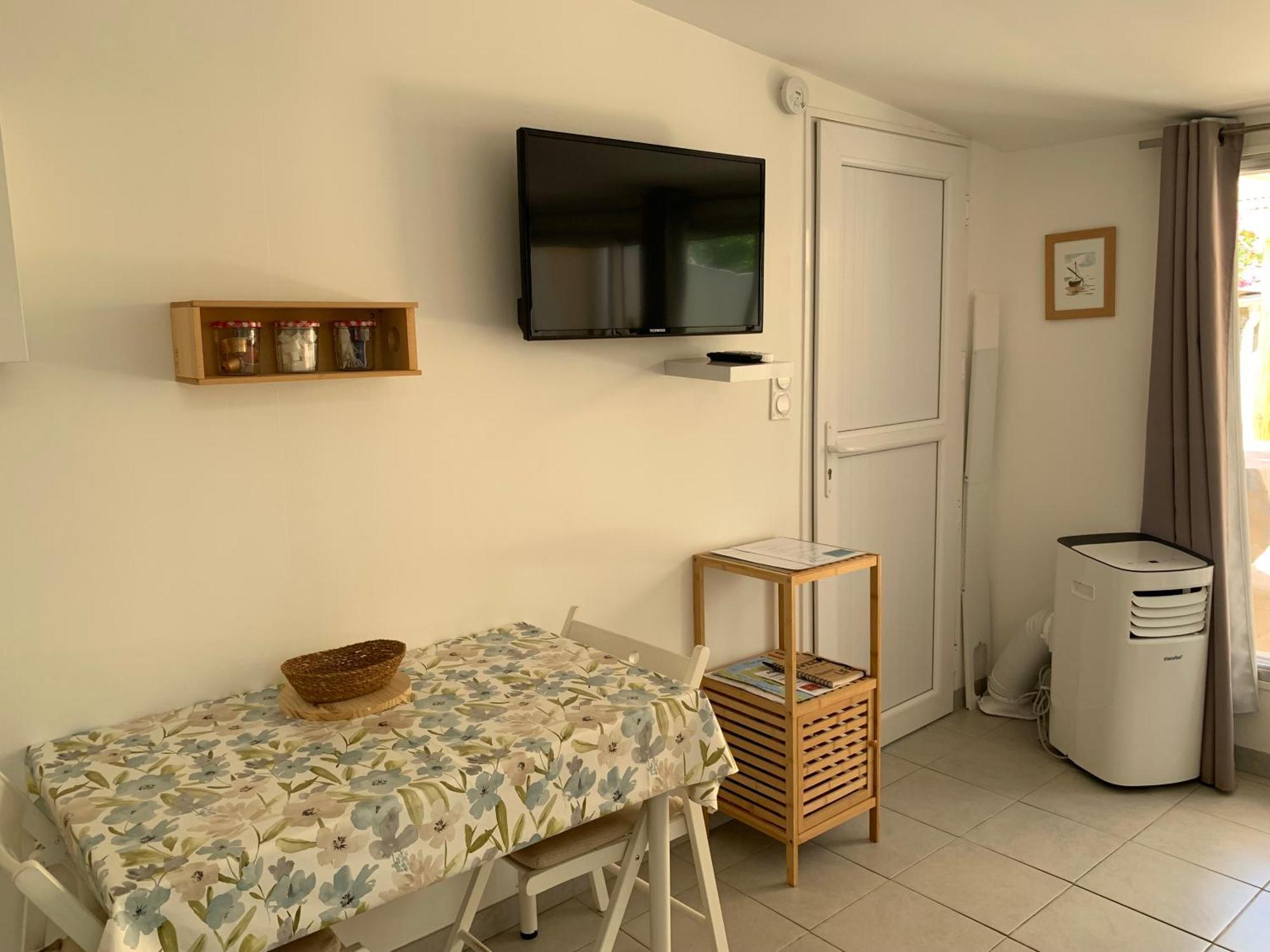 Les Lauriers Roses Holiday home *