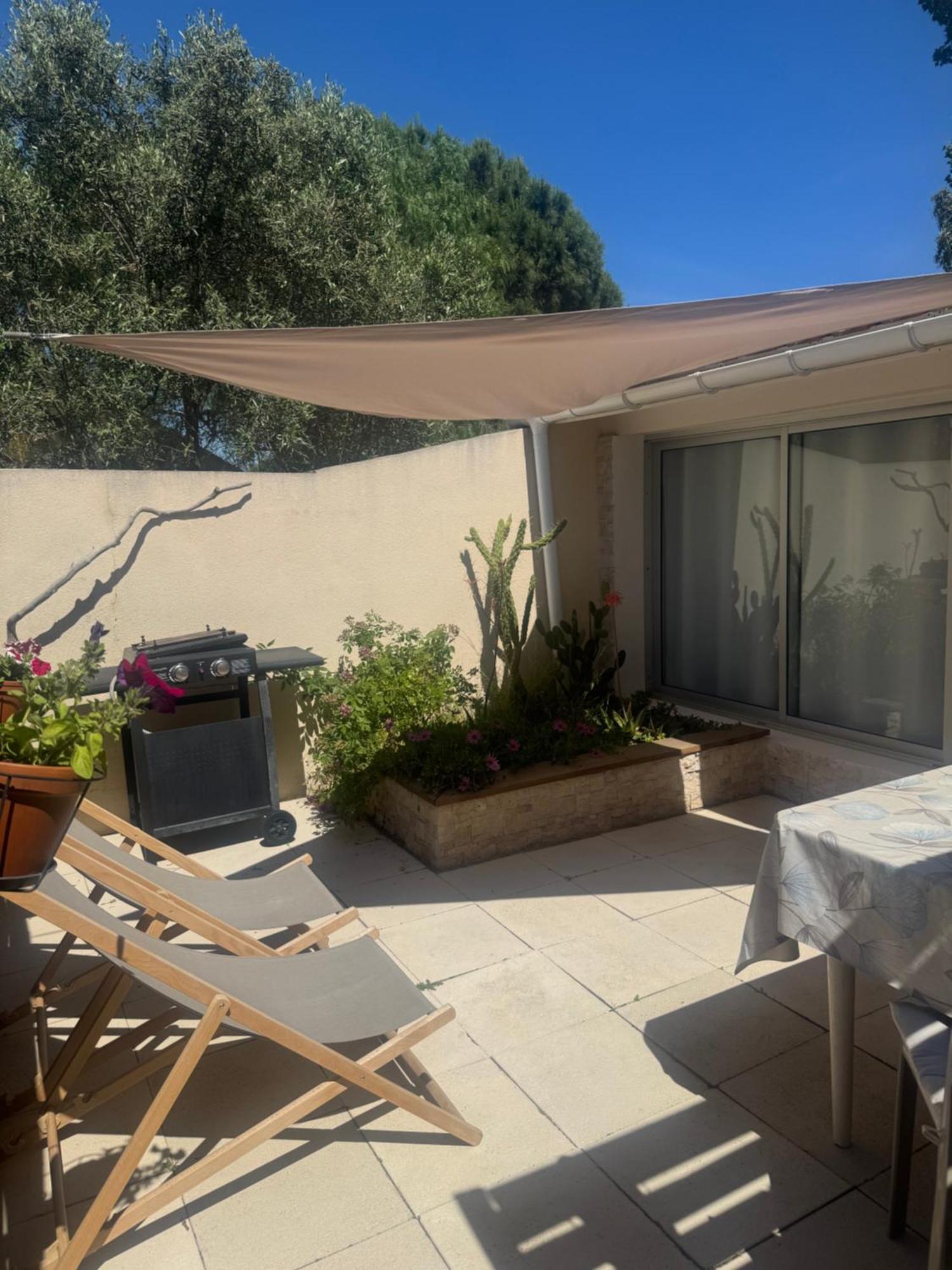 Les Lauriers Roses Marseillan (Herault)